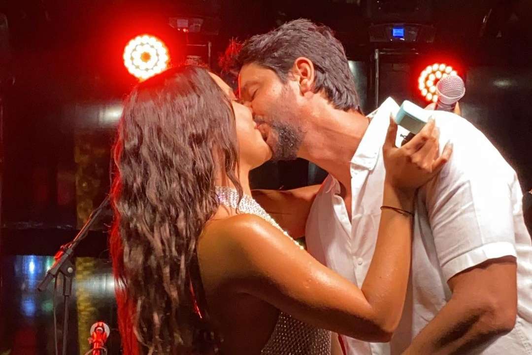 Ex Bbb Emilly Ara Jo Pedida Em Casamento No R Veillon Frisson Online